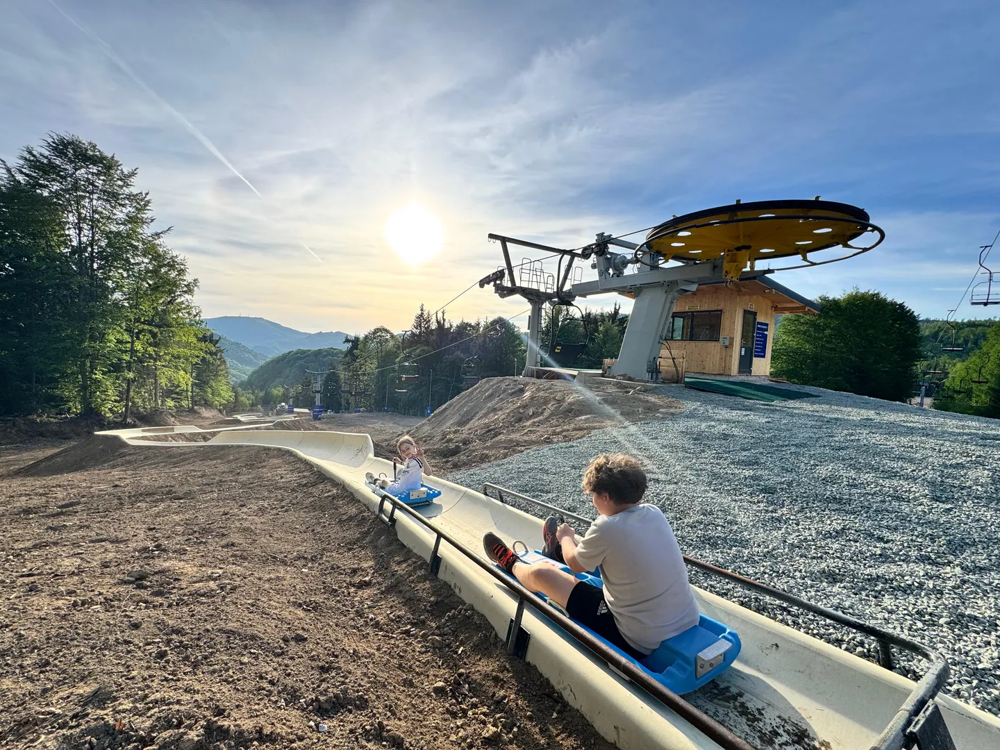 Coborâre pe pista de bob de vară SuperSki Cavnic